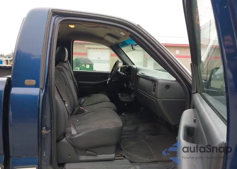 2000 Chevrolet Silverado 1500 из США, поврежденный, VIN 1GCEK14V2YE349851